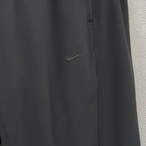 Nike Pants Womens Small Black Therma-Fit Fleece Lined Athleisure Warm Winter - Picture 5 of 10
